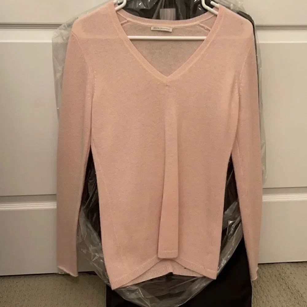 White and Warren Small 100% cashmere pink
